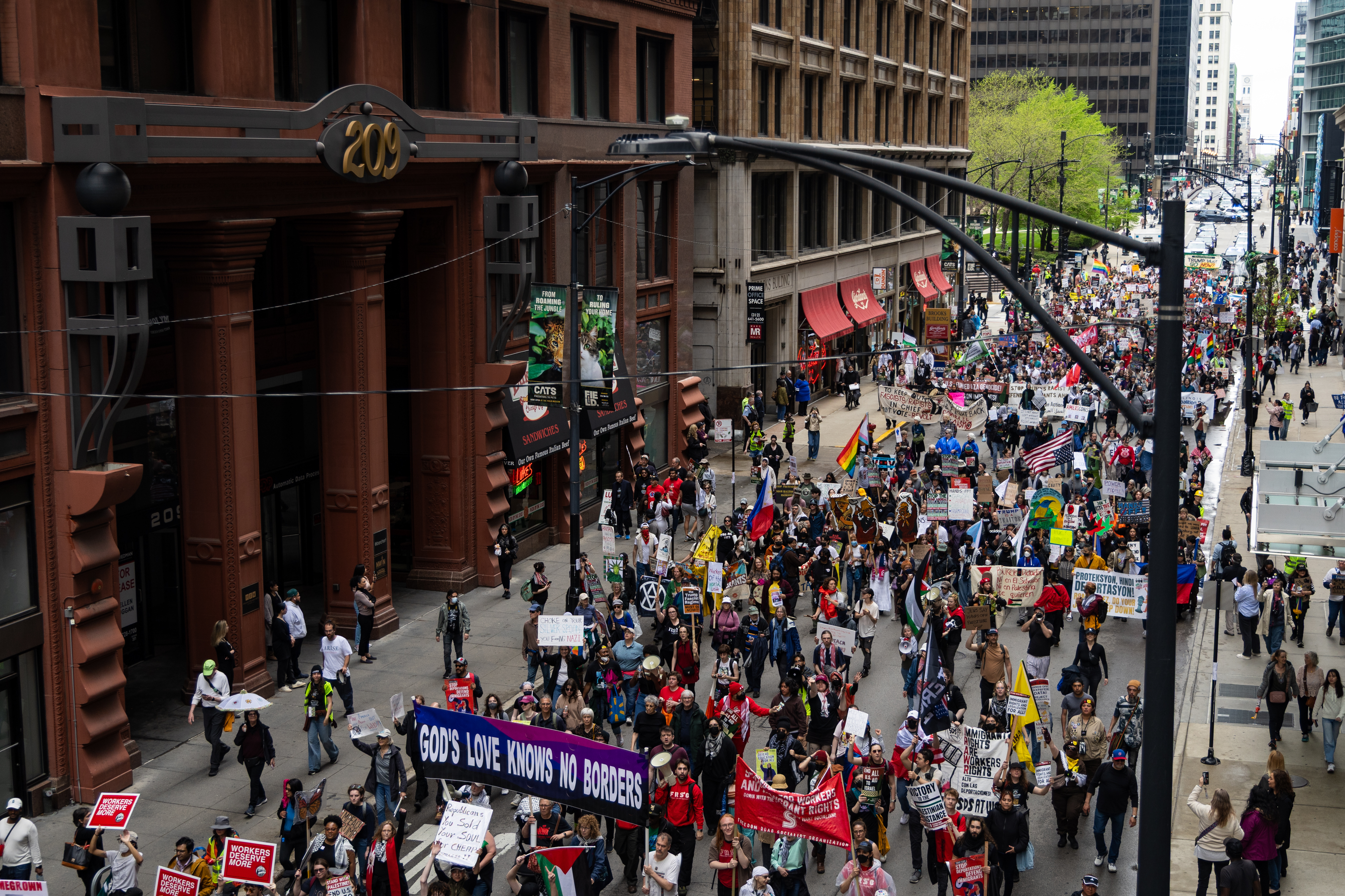 Thousands march along Jackson Boulevard from Union Park to Grant Park for the May Day march on May 1, 2025. (Audrey Richardson/Chicago Tribune)